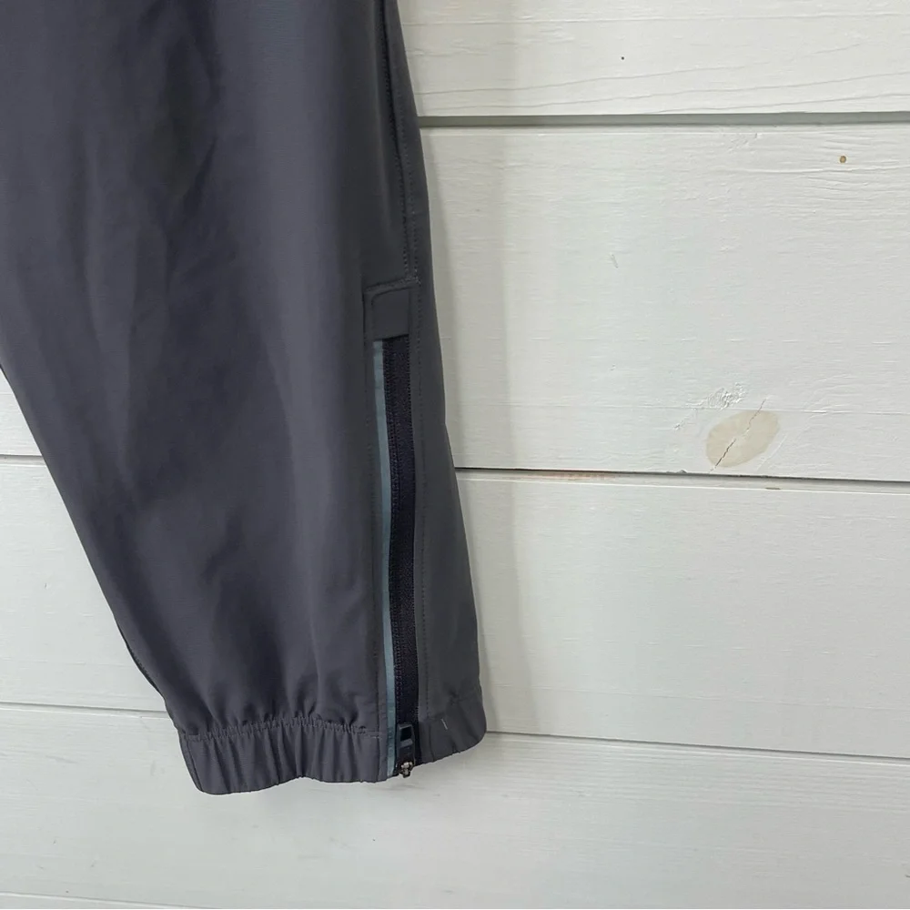 Lululemon surge joggers 29”‎ dark gray men’s size small